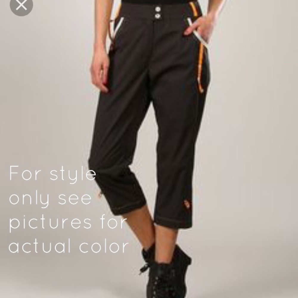 NWT - Virginie & Moi Capri Pants - Size 10